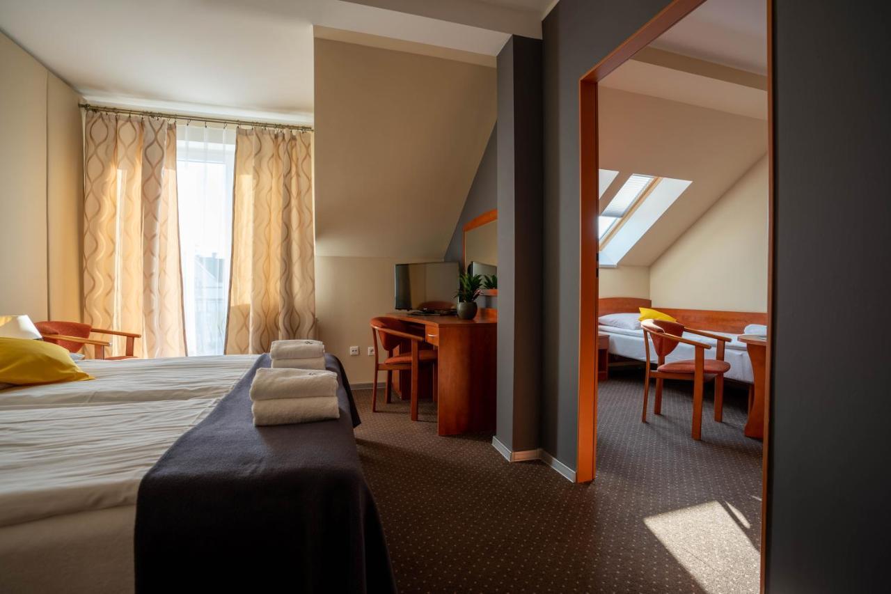 Tramontana Family & Wellness Hotel Darlowko Exterior photo